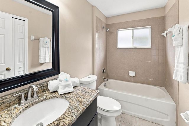 6817 ARAMON COURT, Wesley Chapel, FL 33545