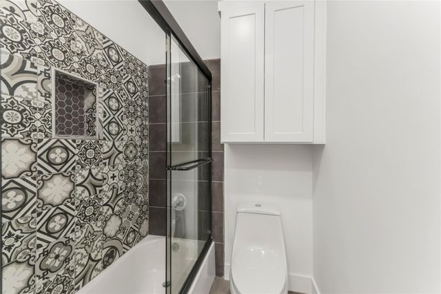 402 Hunt Street, Houston, TX 77003