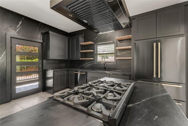 402 Hunt Street, Houston, TX 77003