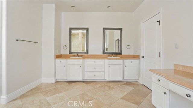 5128 Avenida Hacienda, Tarzana (los Angeles), CA 91356