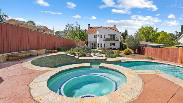 5128 Avenida Hacienda, Tarzana (los Angeles), CA 91356