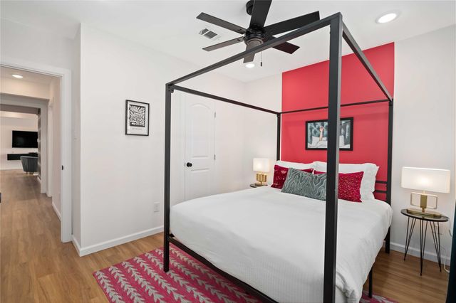 2806 Rosewood Street, Houston, TX 77004