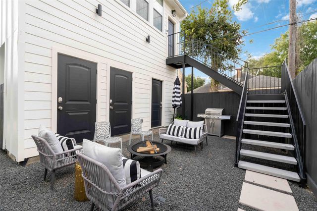 2806 Rosewood Street, Houston, TX 77004