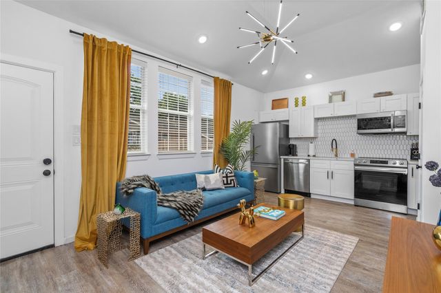 2806 Rosewood Street, Houston, TX 77004