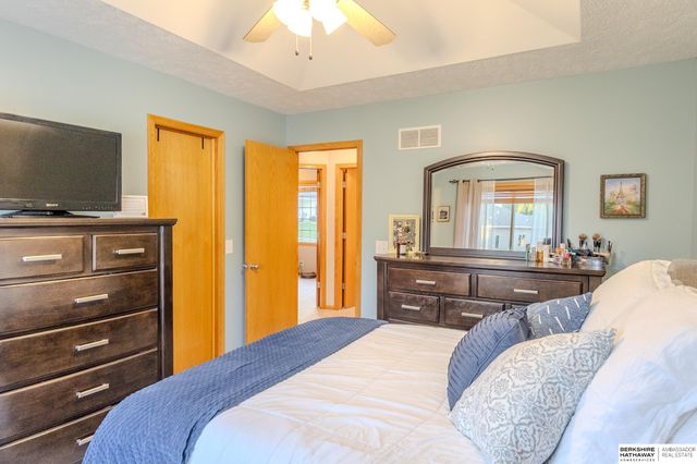 1733 Frisco Drive, Lincoln, NE 68521