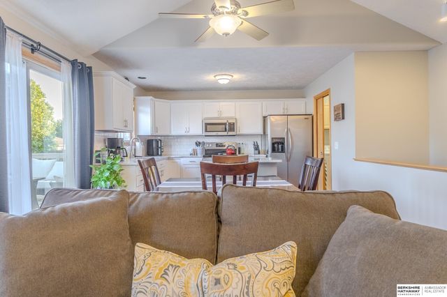 1733 Frisco Drive, Lincoln, NE 68521