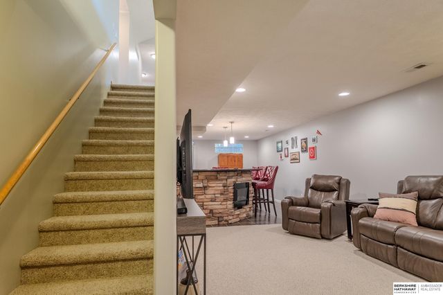 1733 Frisco Drive, Lincoln, NE 68521