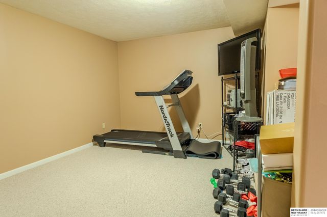 1733 Frisco Drive, Lincoln, NE 68521