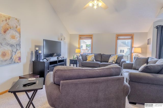 1733 Frisco Drive, Lincoln, NE 68521