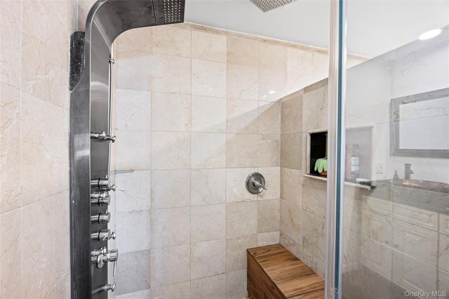 12 Yellowstone Court, Coram, NY 11727