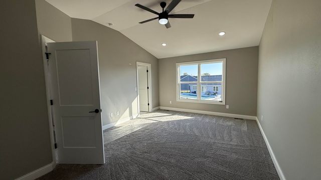 717 W Ironwood Drive, Rossford, OH 43460