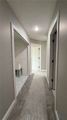 717 W Ironwood Drive, Rossford, OH 43460