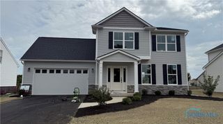 717 W Ironwood Drive, Rossford, OH 43460