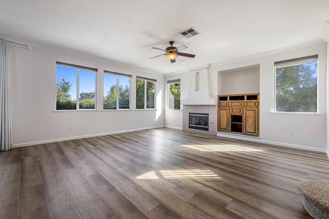 1584 Irvin Ct, Oakdale, CA 95361