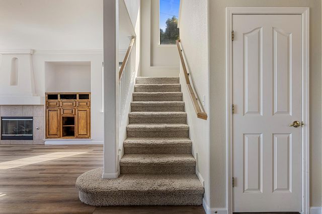 1584 Irvin Ct, Oakdale, CA 95361