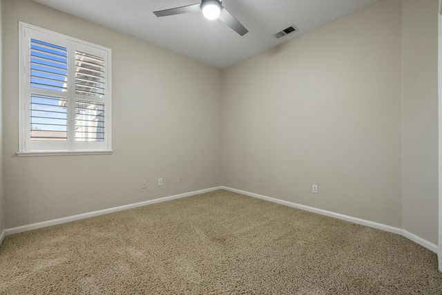 1584 Irvin Ct, Oakdale, CA 95361