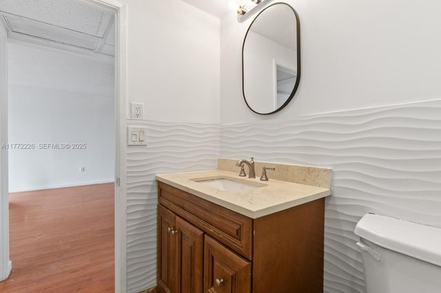 400 Kings Point Drive 1607, Sunny Isles Beach, FL 33160