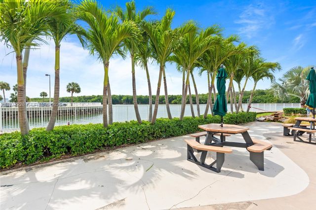 400 Kings Point Drive 1607, Sunny Isles Beach, FL 33160