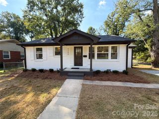 4200 Abbeydale Drive, Charlotte, NC 28205