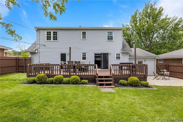 23 Greenbranch Road, West Seneca, NY 14224