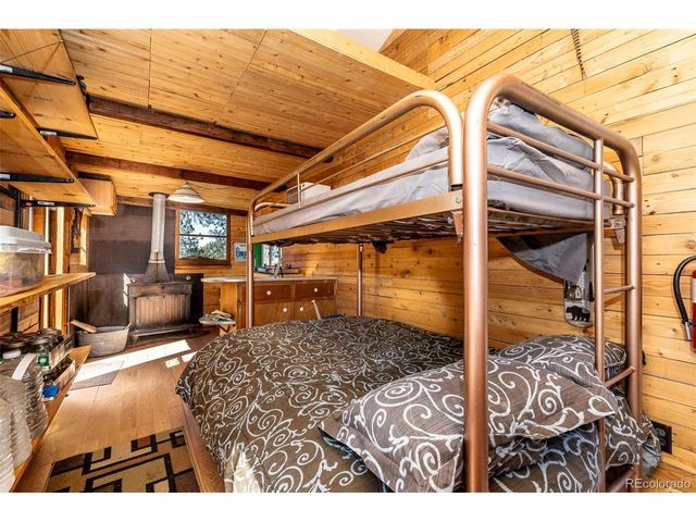 Lewis Ln, Lyons, CO 80540