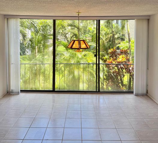 501 SW 11th Place 205A, Boca Raton, FL 33432