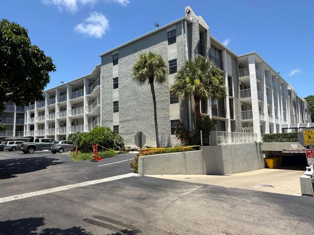 501 SW 11th Place 205A, Boca Raton, FL 33432