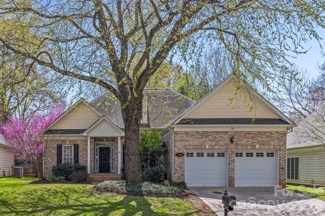1109 Moray Court, Charlotte, NC 28211