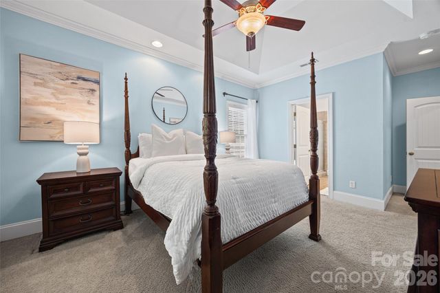 1109 Moray Court, Charlotte, NC 28211