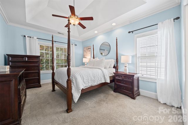 1109 Moray Court, Charlotte, NC 28211