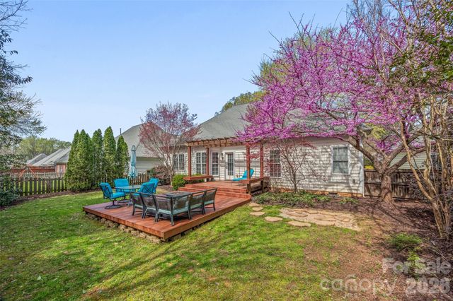 1109 Moray Court, Charlotte, NC 28211