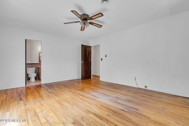 43 Cranmer Road, Bayville, NJ 08721