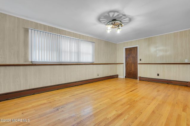 43 Cranmer Road, Bayville, NJ 08721