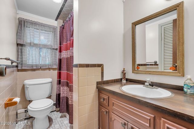 43 Cranmer Road, Bayville, NJ 08721