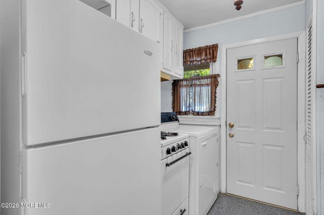 43 Cranmer Road, Bayville, NJ 08721