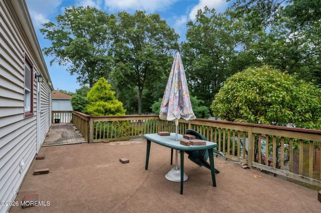 43 Cranmer Road, Bayville, NJ 08721