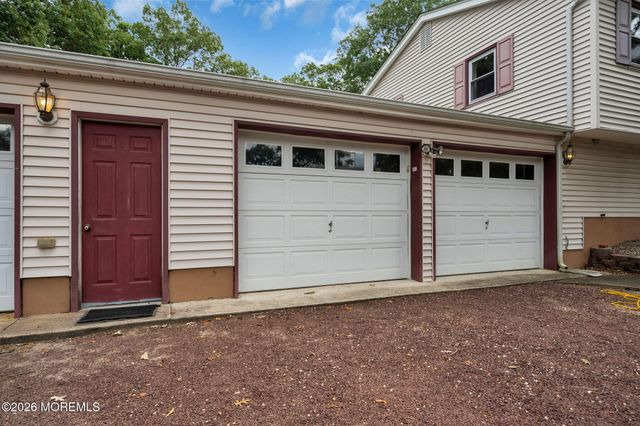 43 Cranmer Road, Bayville, NJ 08721