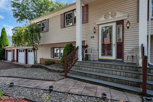 43 Cranmer Road, Bayville, NJ 08721