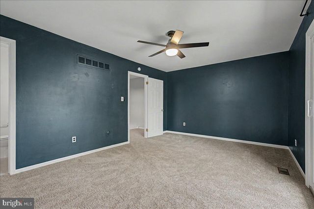 3212 CRYSTAL CT, Wilmington, DE 19810