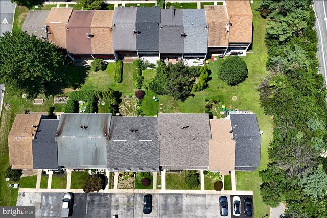 3212 CRYSTAL CT, Wilmington, DE 19810