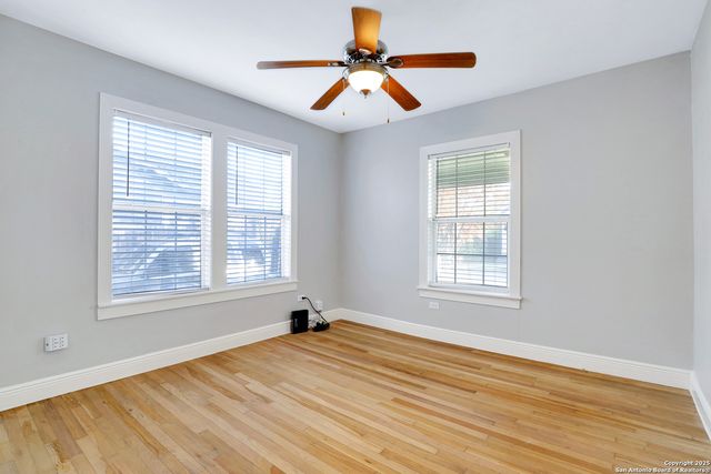 219 E French Pl, San Antonio, TX 78212