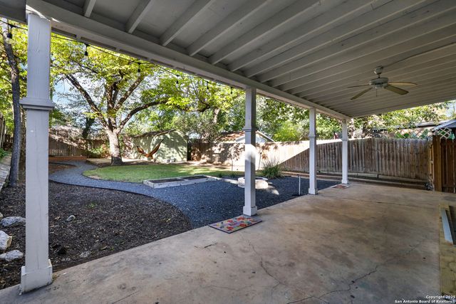 219 E French Pl, San Antonio, TX 78212