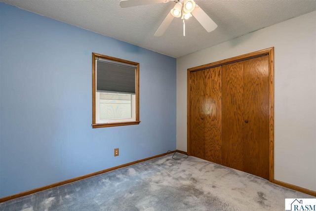 1506 James Drive, North Mankato, MN 56000