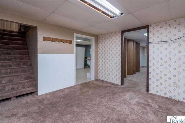 1506 James Drive, North Mankato, MN 56000