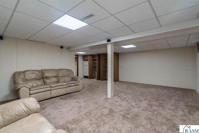 1506 James Drive, North Mankato, MN 56000