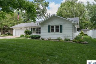 1506 James Drive, North Mankato, MN 56000
