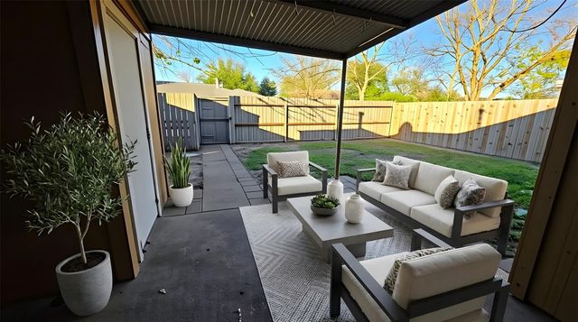 12822 Shannon Hills Drive, Houston, TX 77099