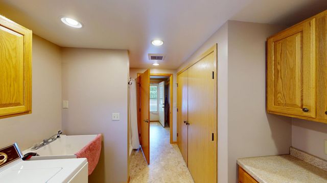 1314 Dunham Street, Albert Lea, MN 56007