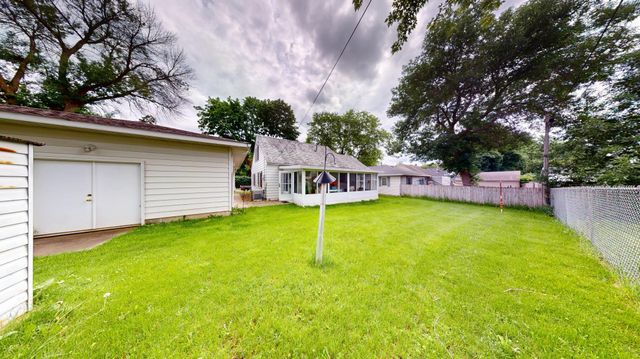 1314 Dunham Street, Albert Lea, MN 56007