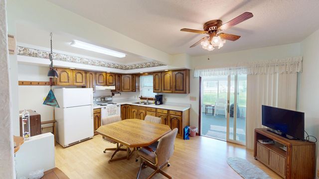 1314 Dunham Street, Albert Lea, MN 56007